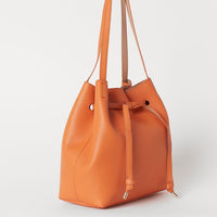 Bucket bag